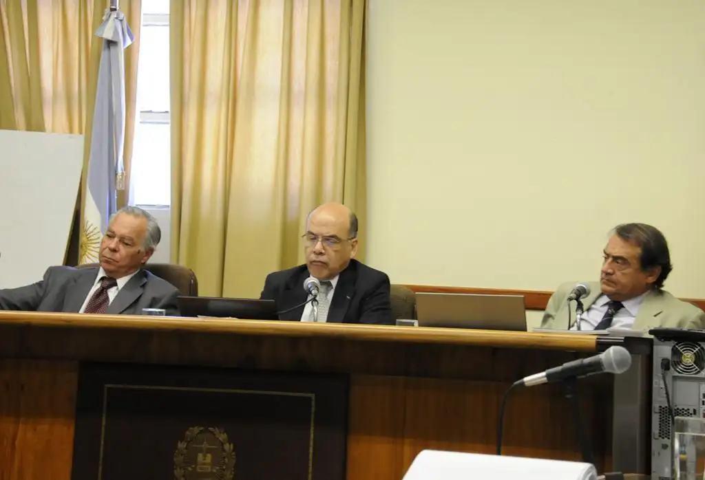 Resuelven que Fernández continúe  en el Melchor Romero, fijando como plazo 15 años