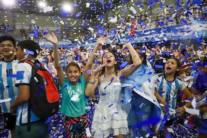 Qatar 2022: Los intendentes bonaerenses compartieron la fiebre mundialista de sus municipios