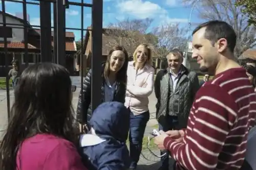 Mar del Plata: Vidal encabezó el timbreo de Cambiemos