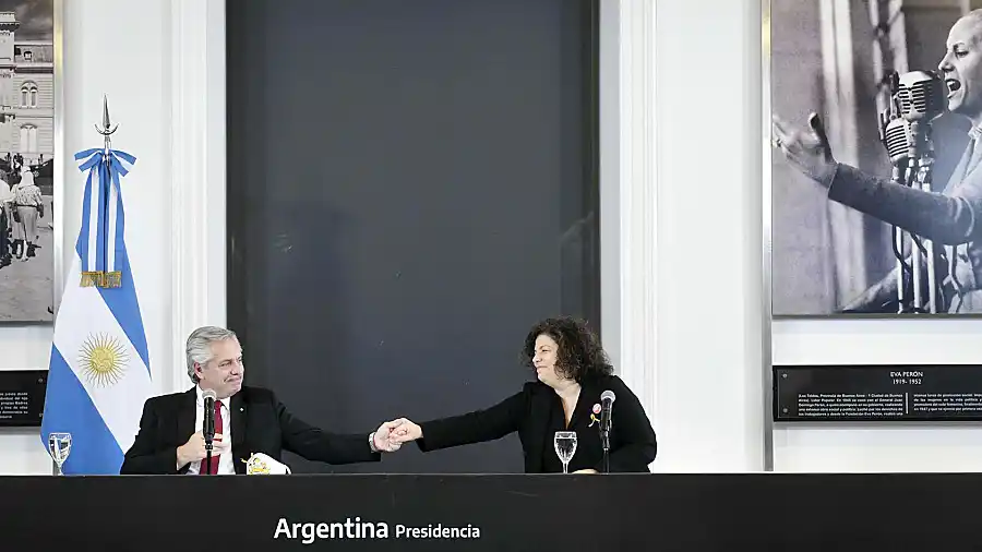 “El gobierno está dispuesto a dar pelea para
que la gente no tenga que resignar derechos”