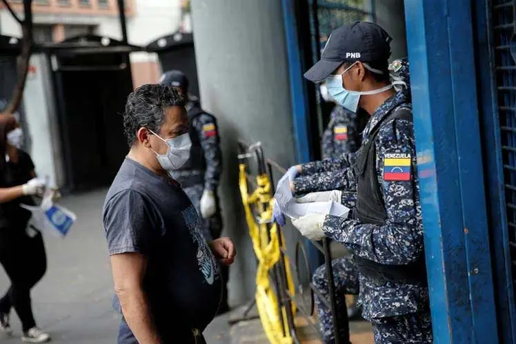 13 funcionarios de la PNB dieron positivo para Covid-19 en Guarenas