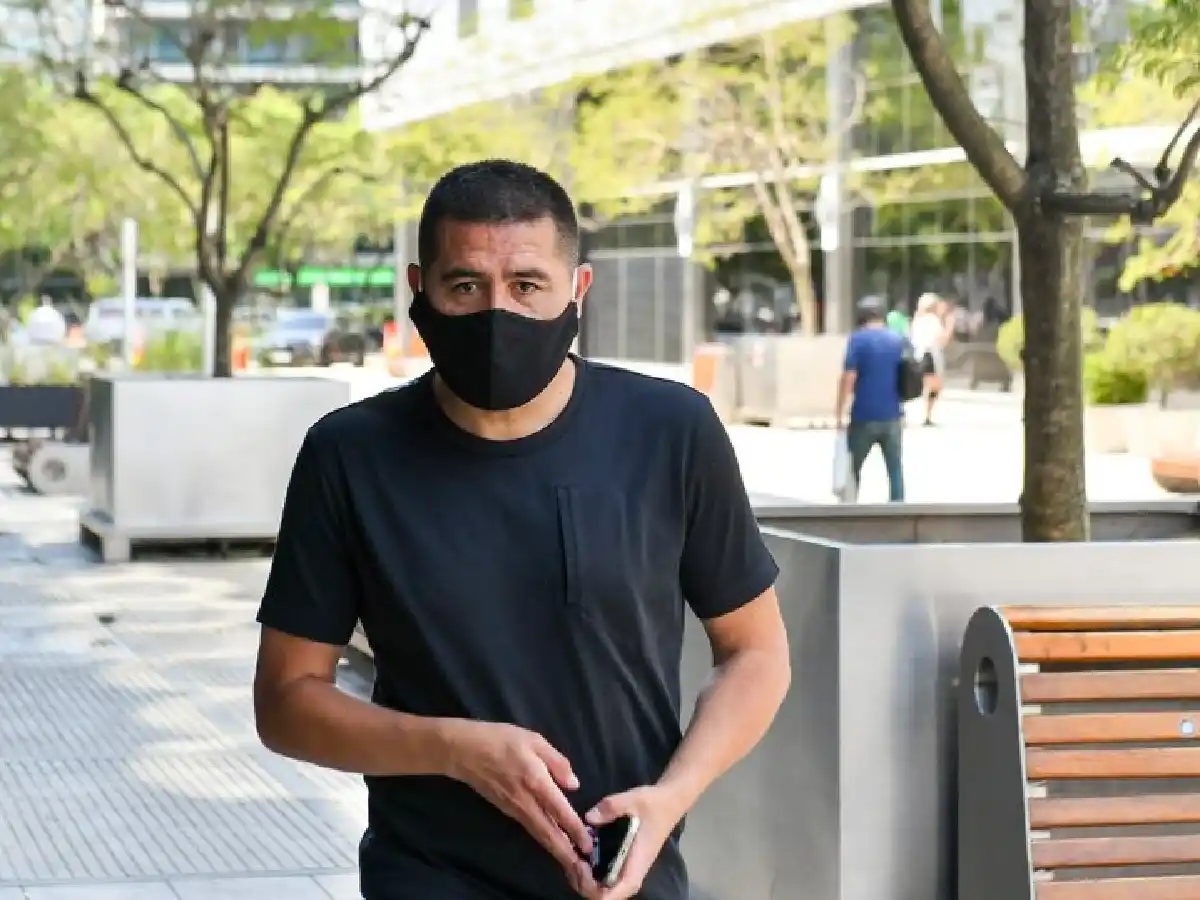 Boca: Riquelme dio positivo en covid y se sumó Pol Fernández