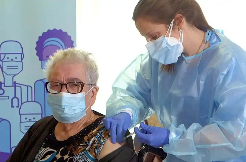 La Unión Europea enojada con las farmacéuticas y el Amazonas brasileño colapsado por la pandemia