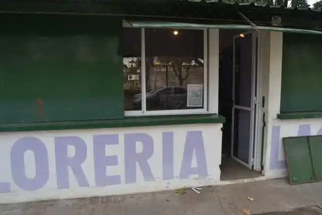 Las florerías se preparan para el Día del Padre