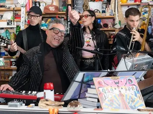 Fito Páez se sumó al aclamado ciclo Tiny Desk
