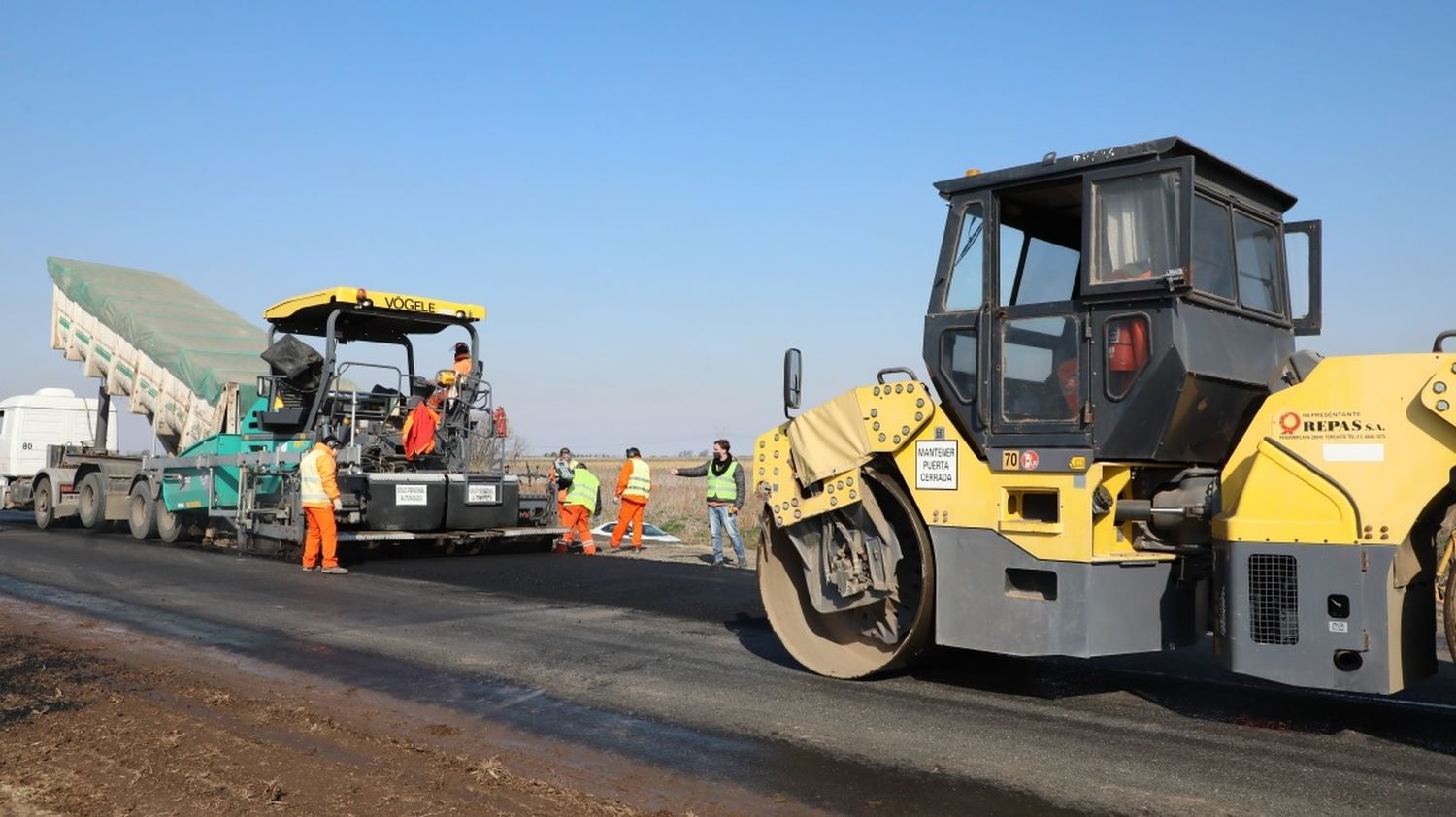 Con la presencia de Perotti, se licitará la pavimentación del camino entre Gödeken y La Chispa