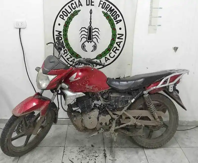 La Policía detuvo a siete sujetos y se incautaron seis motocicletas
