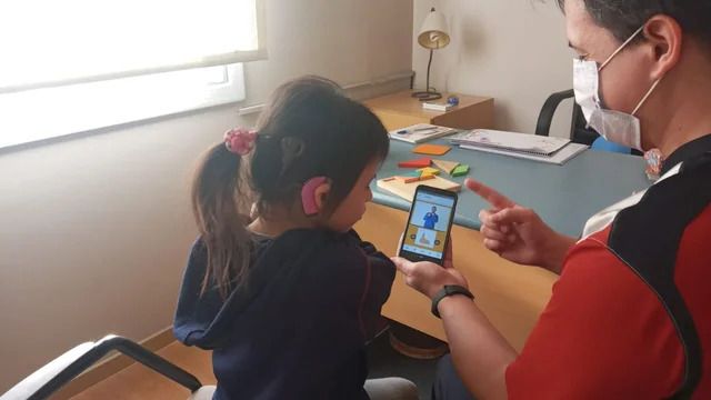 A través de la app se puede aprender la lengua de señas