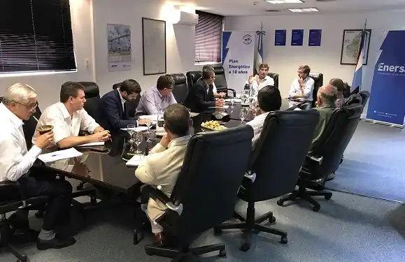 El Gobierno y los arroceros avanzan en un acuerdo sobre tarifa eléctrica