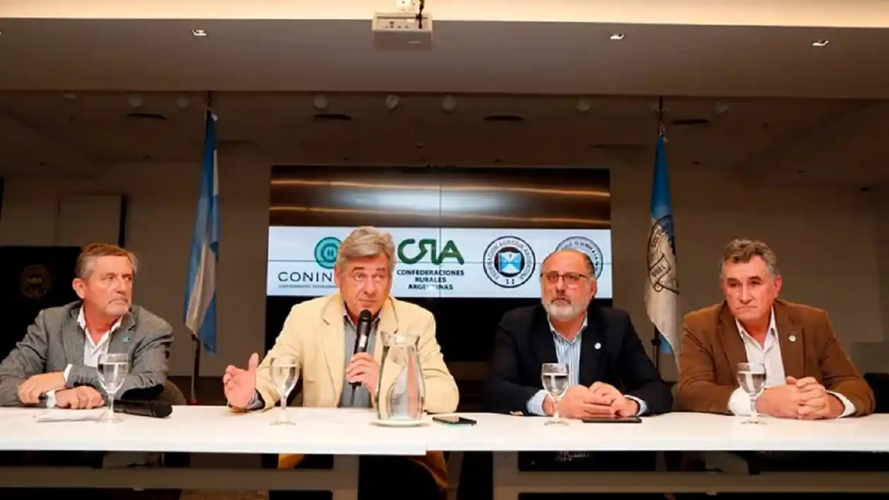 Falta de Gasoil: la Mesa de Enlace convocó a un paro nacional del campo el 13 de julio