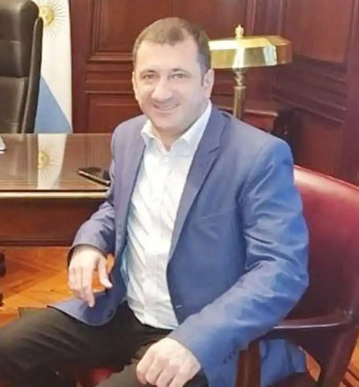 Kueider invitó a que avancen en medidas de alivio fiscal en sintonía con su proyecto de ley de reducción de la tarifa eléctrica