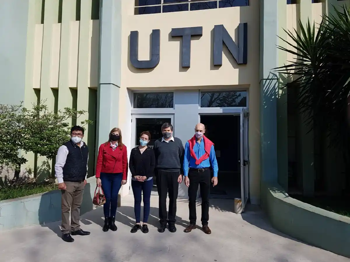 Para tener la presencialidad plena, la escuela Proa se muda a la UTN   