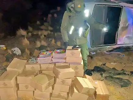 Un ciudadano peruano fue detenido cuando trató de ingresar desde chile con álbumes y figuritas del Mundial por contrabando