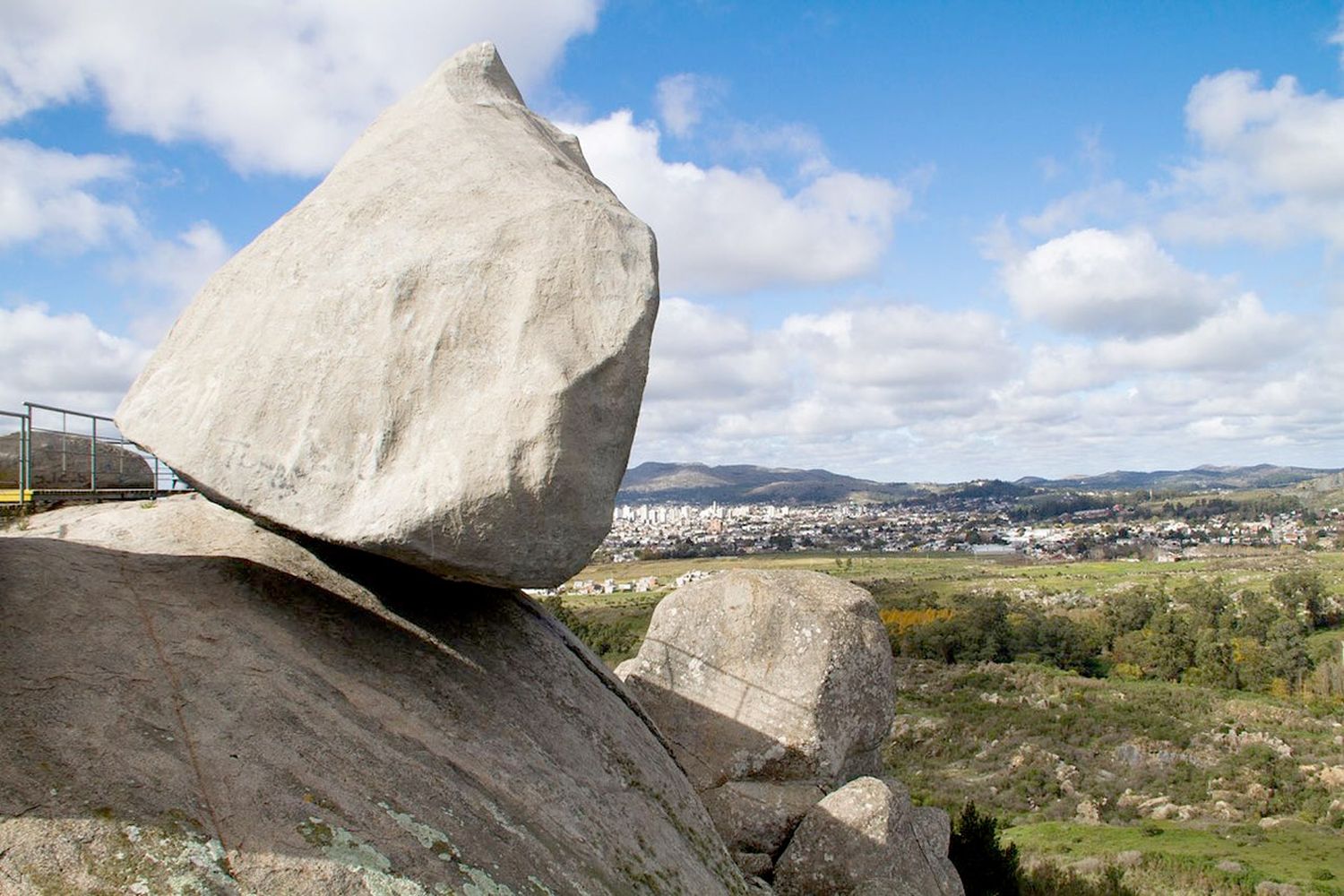 Mitos y leyendas de Tandil, en el nuevo suplemento de El Eco.