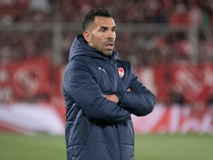 tevez-cai