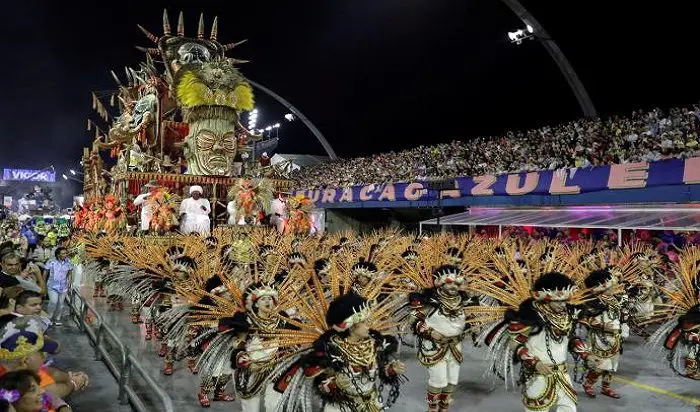 Ómicron obliga la cancelación de los carnavales en Río y São Paulo