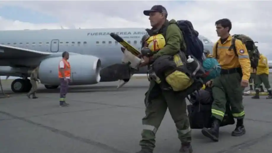 Brigadistas de Catamarca, Jujuy, Salta y Tucumán se unen al combate del fuego
