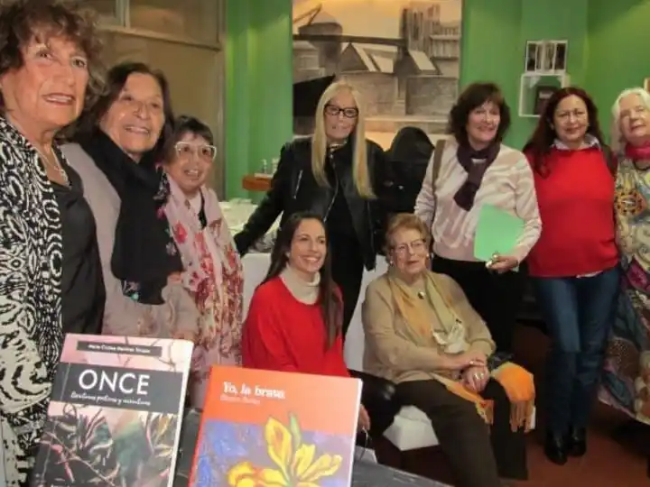 Grupo Filloy. Perteneciente al taller literario Acontramusa