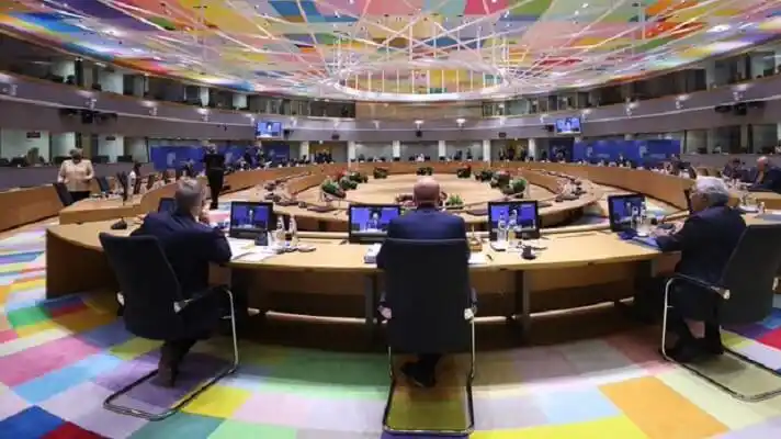 Prohibición de viajar e inmovilización de activos: la UE prorroga sanciones contra maduristas