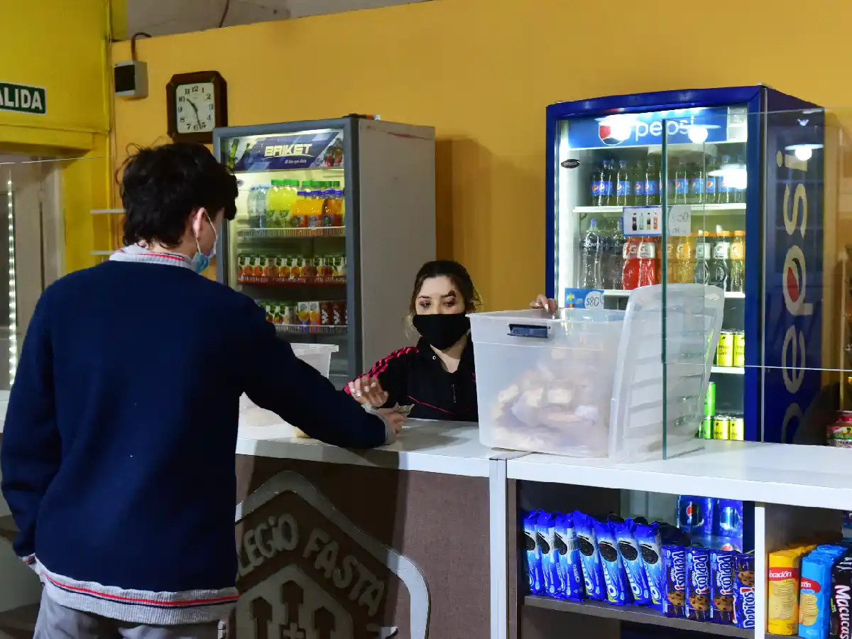 Tras 18 meses, volvieron a abrir las cantinas escolares