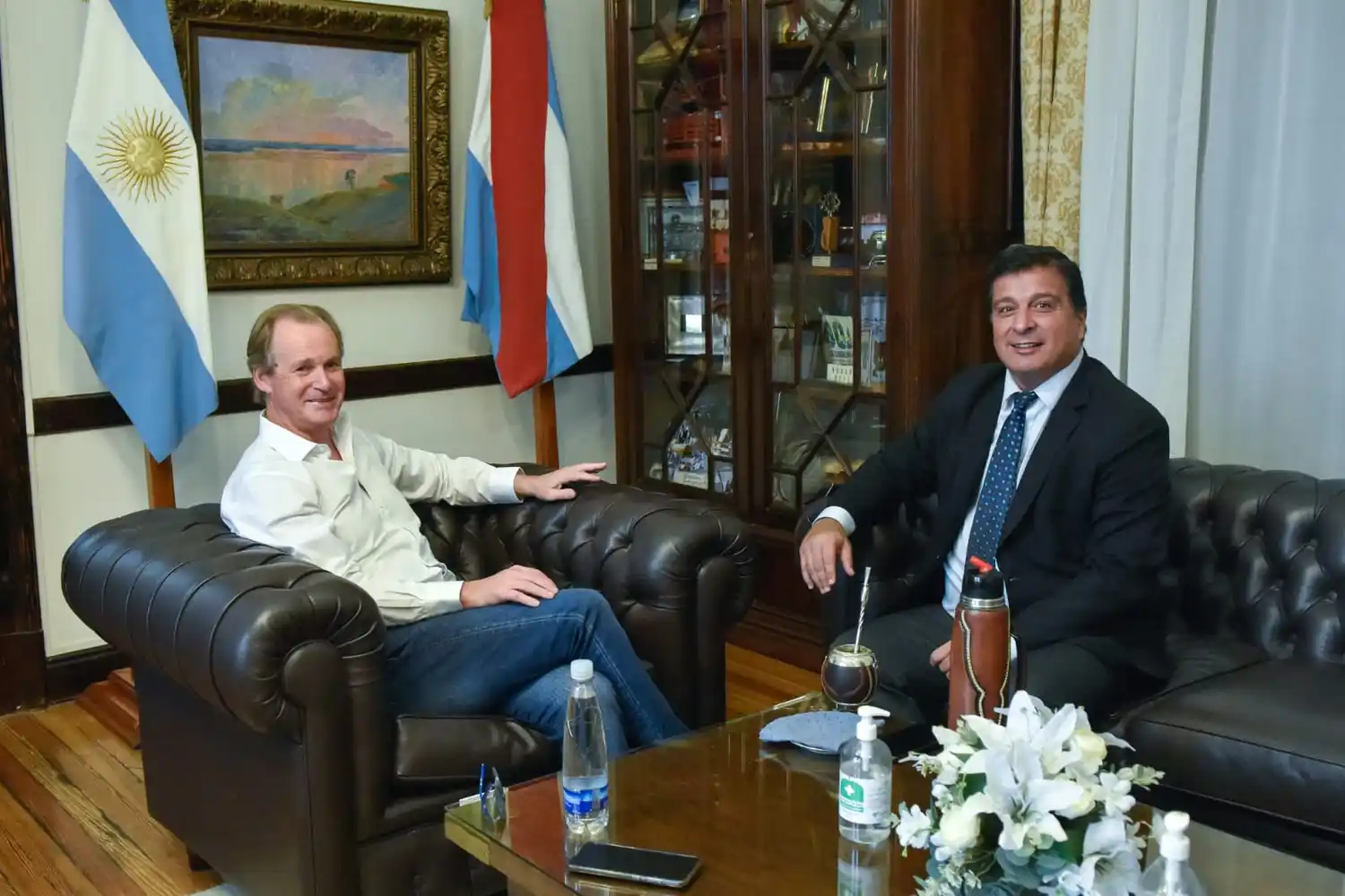 Casaretto se baja y respalda a Bahl