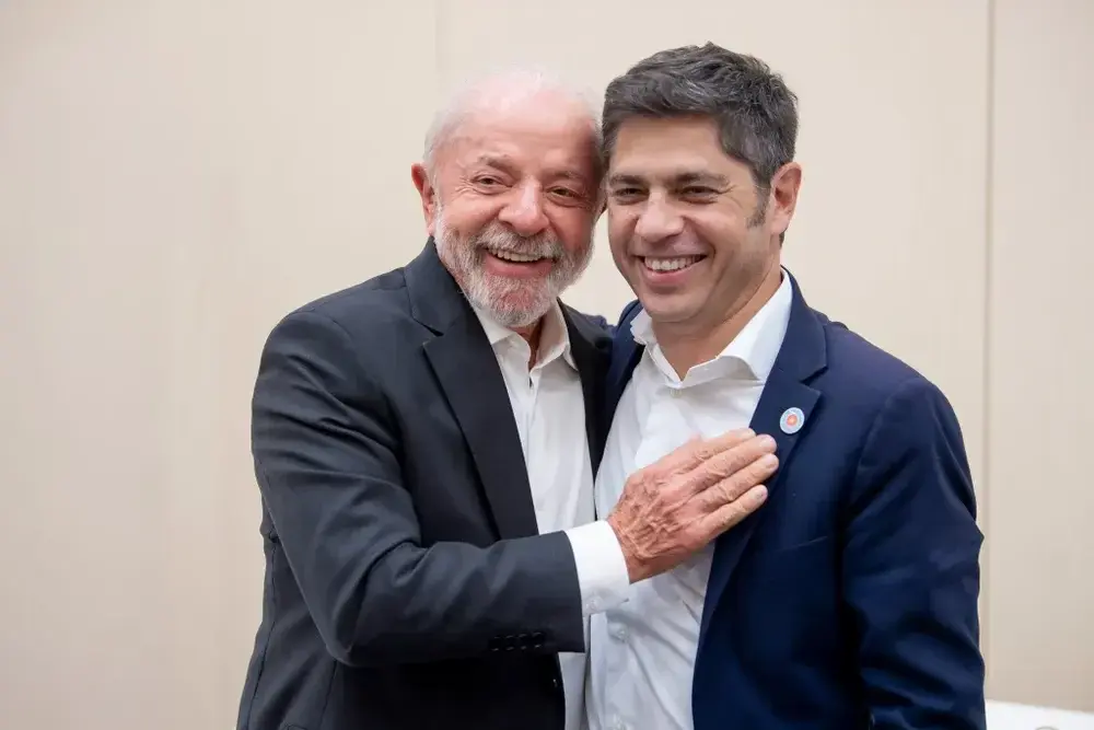 Kicillof acusó a Milei de poner en riesgo la relación con Brasil