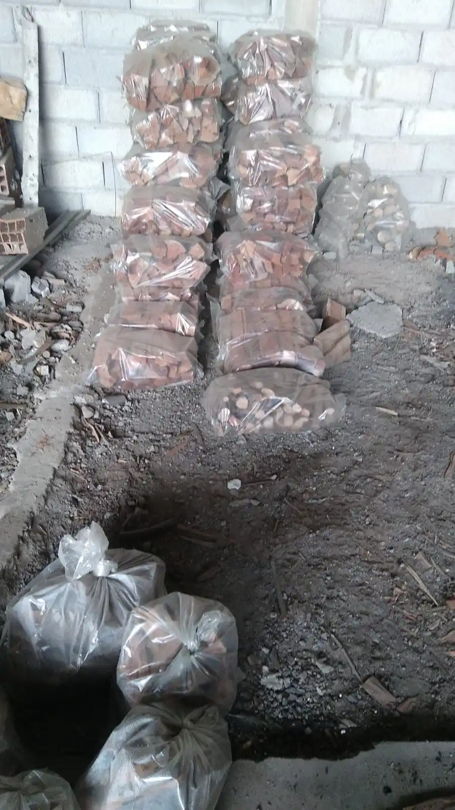 Robaron mercadería y máquinas en una maderera en Güemes al 900