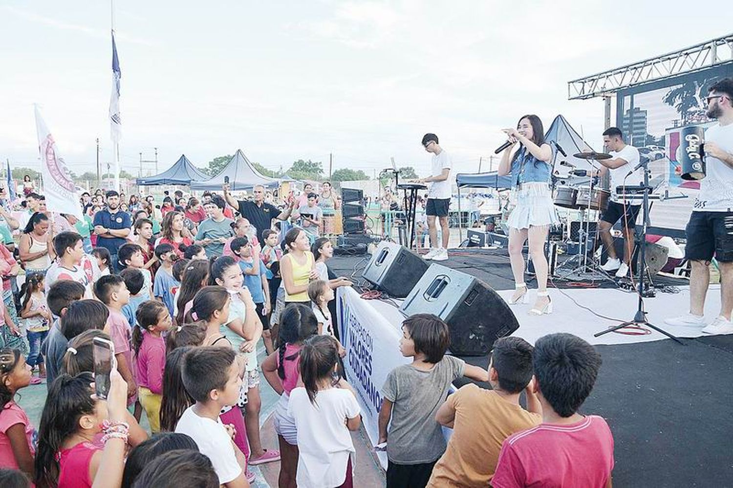 El intendente Jofré participó del Festival
de las Mujeres que se realizó en el Lote 111