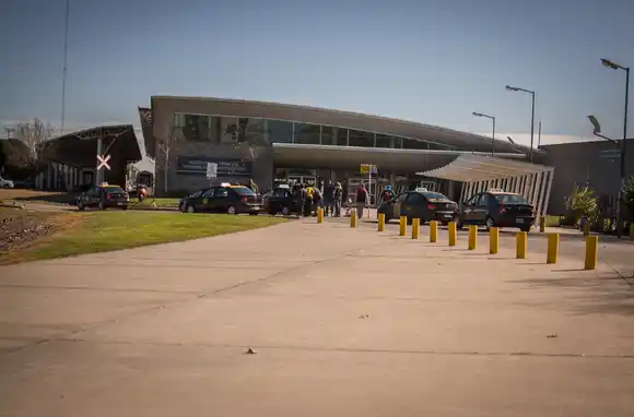 Le robaron $540 mil a punta de pistola en la ferroautomotora