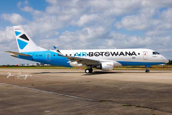 Crisis financiera de una aerolínea africana deja varios aviones Embraer en tierra