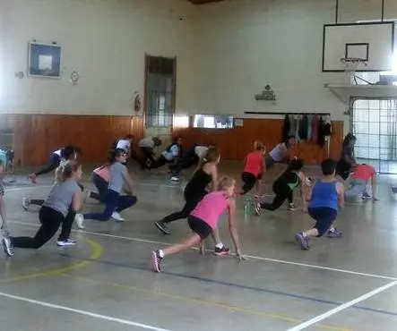 Atletismo y actividades de verano en Juan N. Fernández
