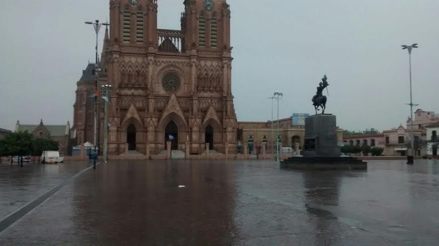 Temporal: El río Luján volvió a superar los 5 metros
