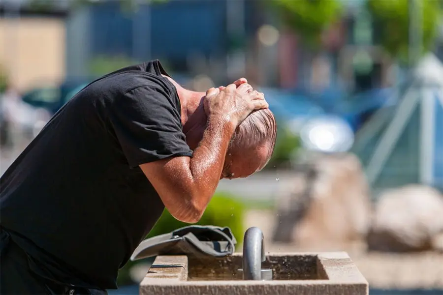 Verano con más calor de “lo normal” y menos lluvias: lo que se espera en la Provincia