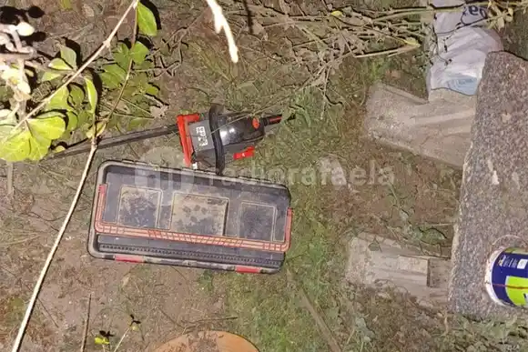 Trataron de entrar a una casa, pero terminaron detenidos 