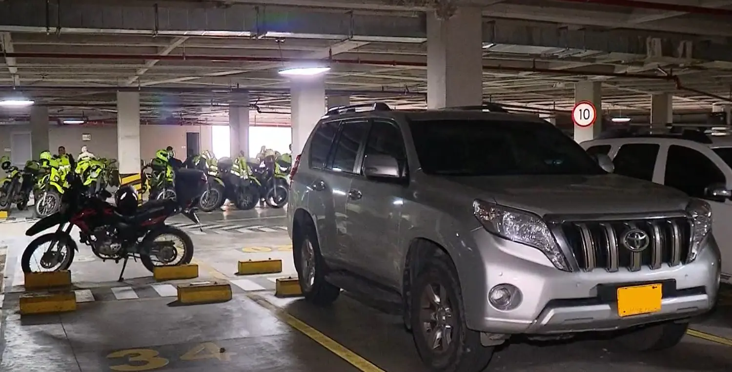 Ladrones se llevaron 17 camionetas blindadas de la Unidad de Protección en Bogotá
