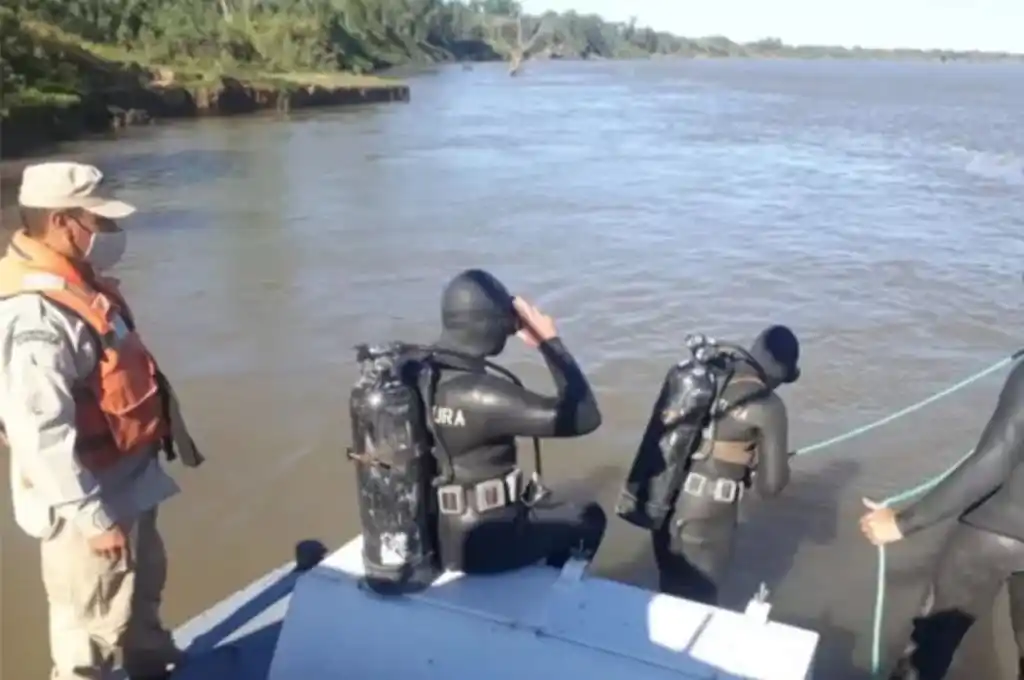 Conmoción en Misiones: tiró a sus hijos al río Paraná y luego se quiso suicidar