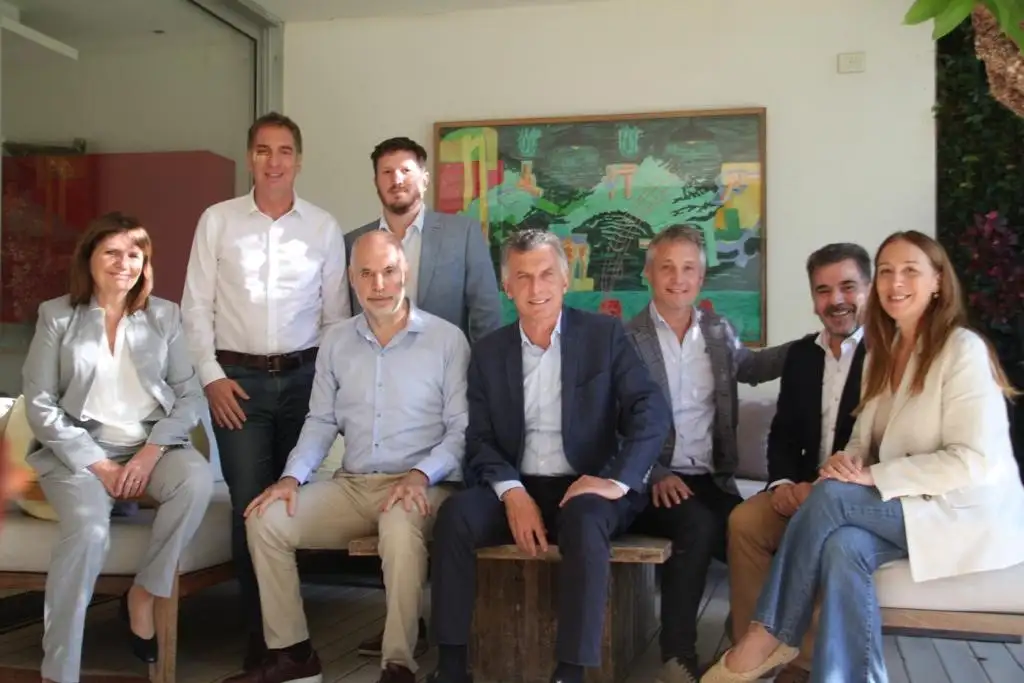 El PRO acordó en una cumbre bajarle el tono a la interna, sin avanzar sobre candidaturas