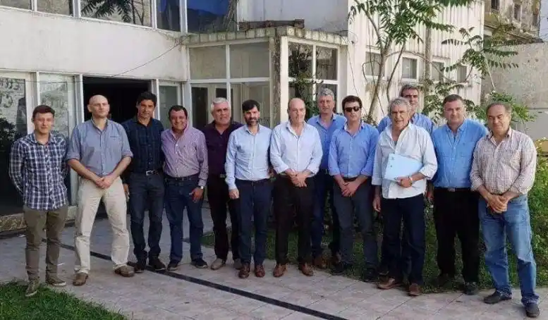 Los intendentes justicialistas del interior bonaerense se reúnen en Alberti