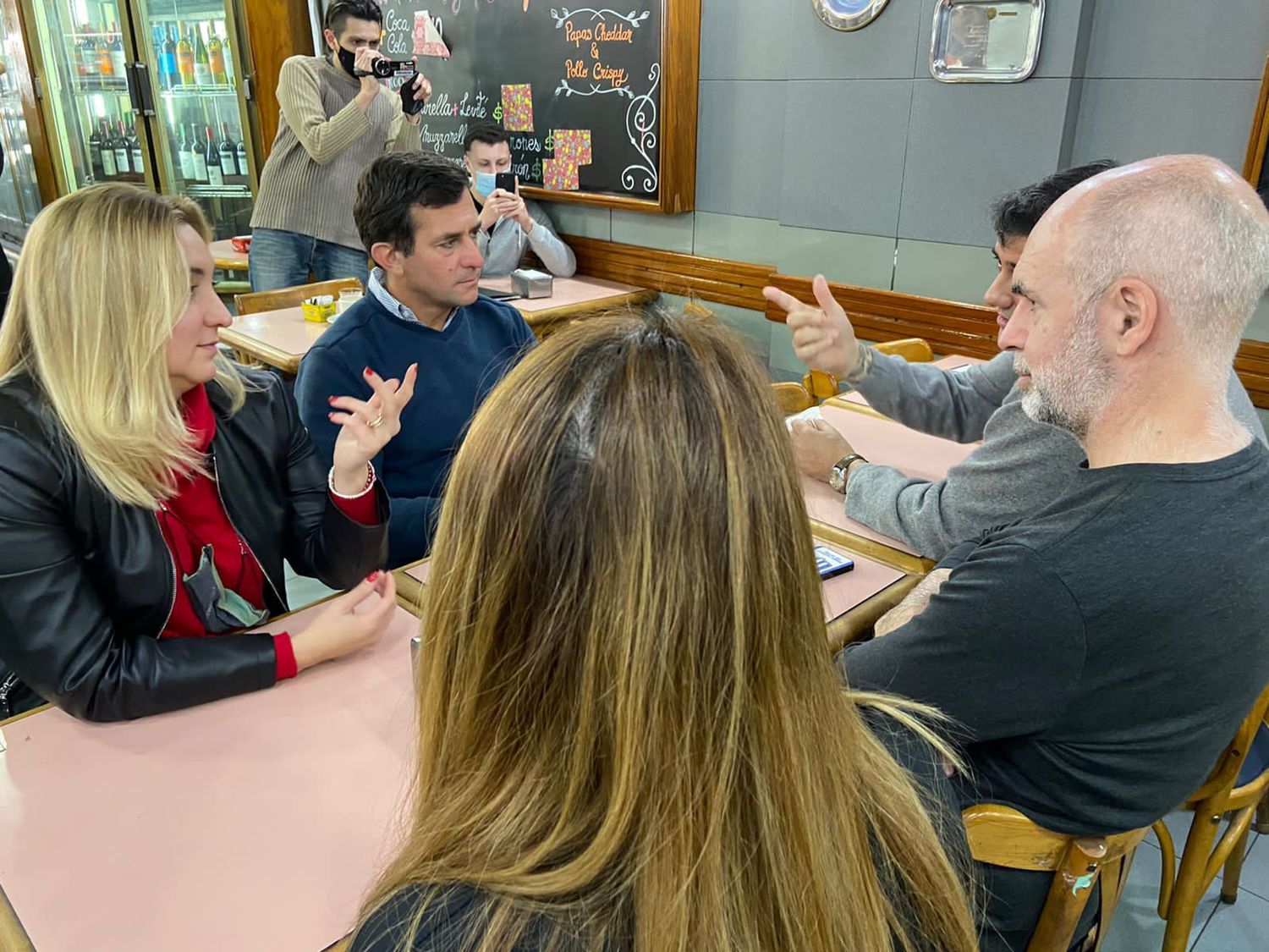 Larreta recorrió Merlo con la senadora provincial Aldana Ahumada