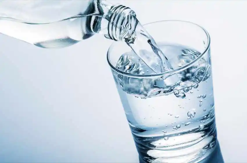 Los supermercados deberán brindar a sus clientes acceso al agua potable