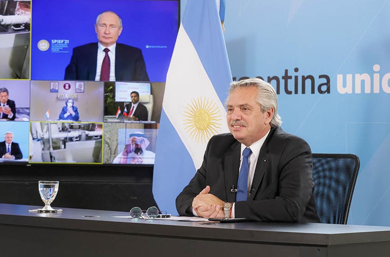 Fernández y Putin anunciaron el inicio de la producción de Sputnik V en la Argentina: «La vacuna es la mejor»