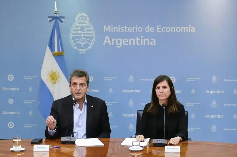Massa y Raverta anunciaron la prórroga por dos años de la jubilación anticipada