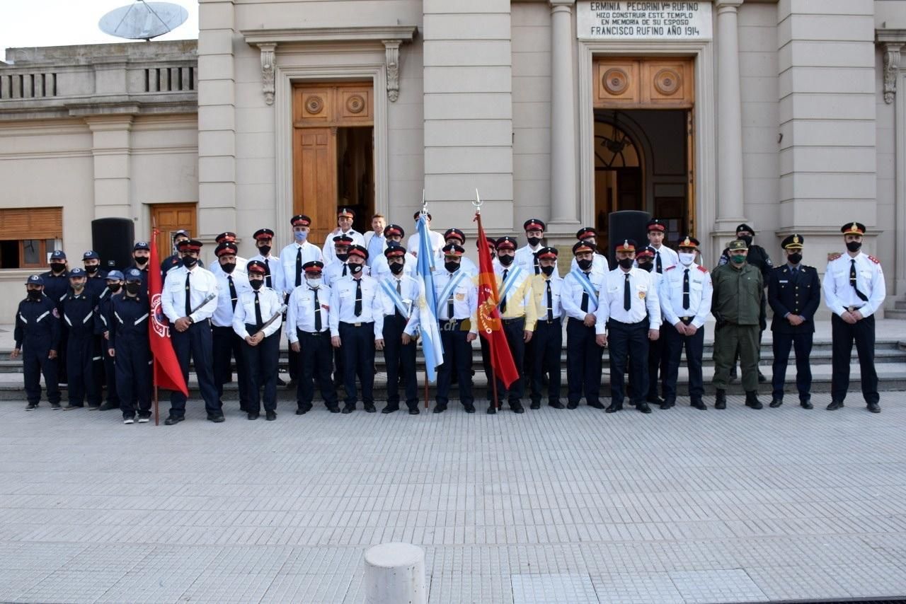 Con actos y homenajes, Bomberos Voluntarios de Rufino celebró su 60º aniversario