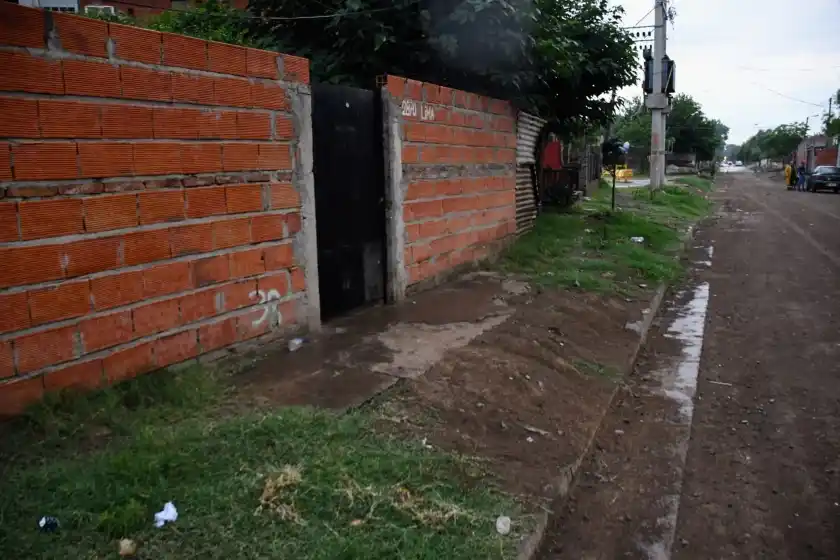 Asesinaron a una joven de 18 años e hirieron a una mujer en Villa Banana