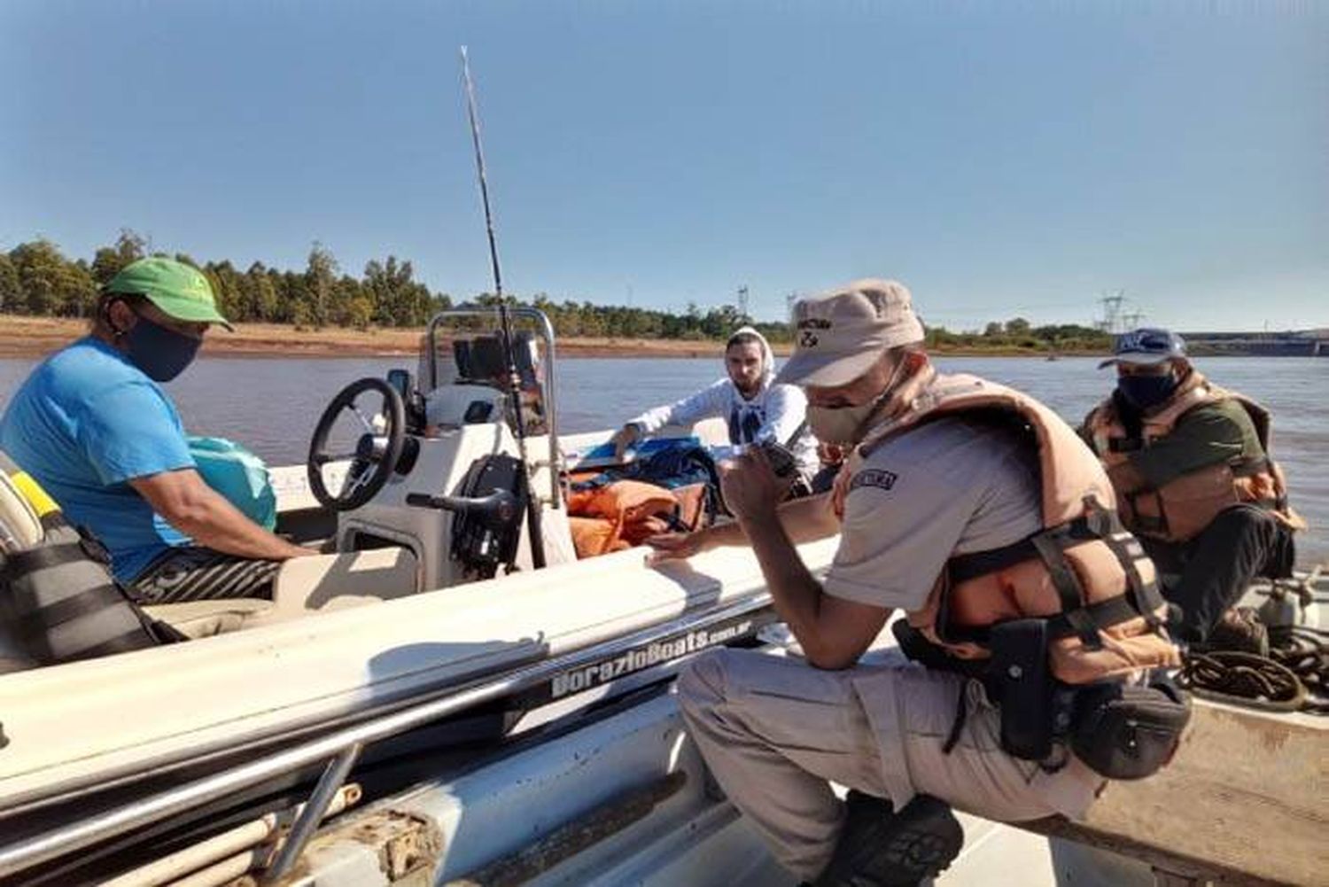 El gobierno sigue fiscalizando el cumplimiento de las normas que  regulan las actividades de caza y pesca