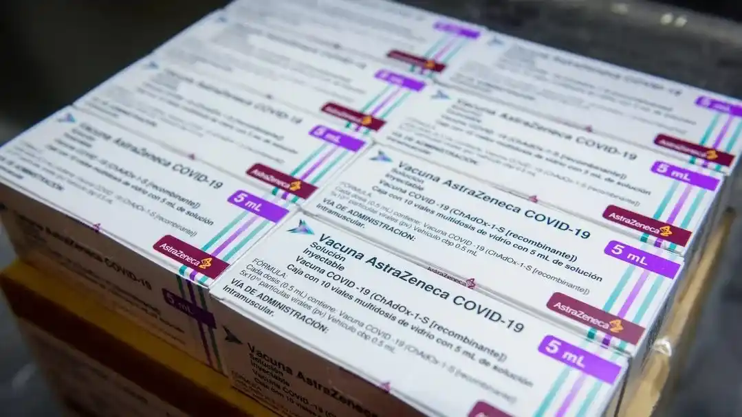 Un jubilado mendocino demanda a Astrazeneca.