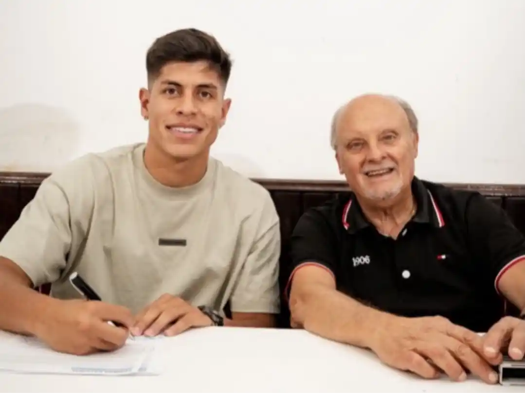 Sebastián Ramirez firmó contrato y se sumó a la pretemporada de Chacarita en Balcarce.
