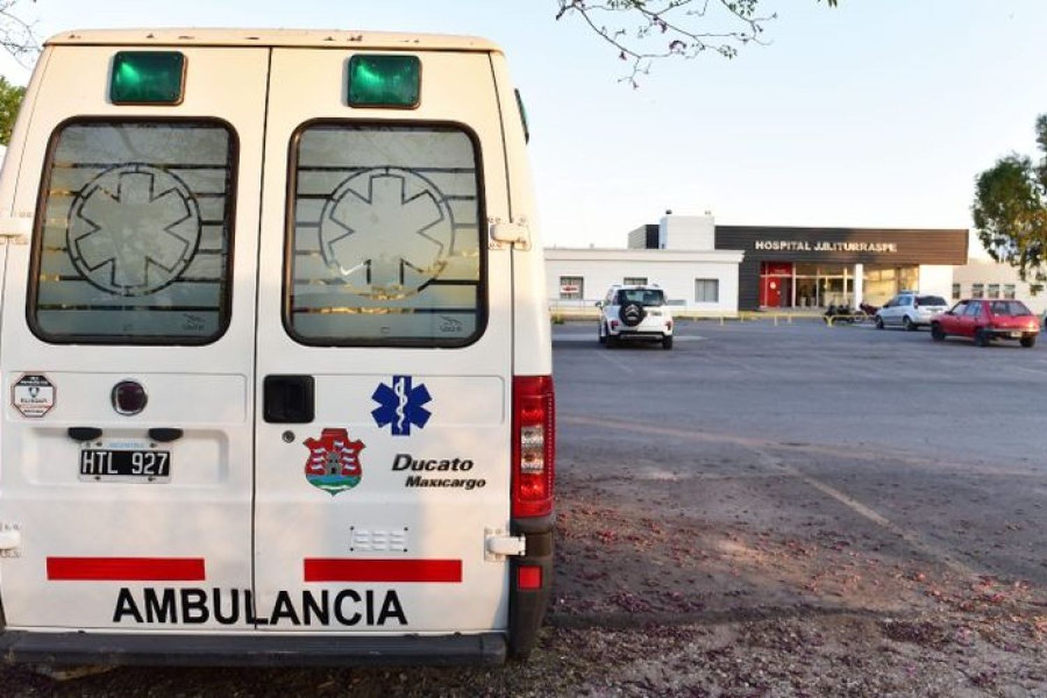 Violento episodio: lo recibieron a balazos provocándole heridas en la cabeza y una pierna