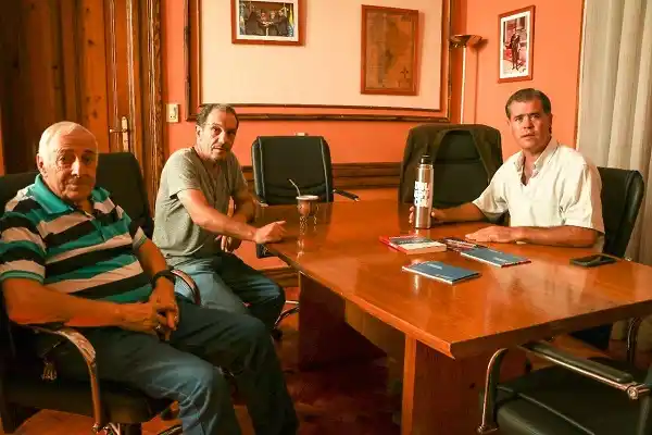 Piaggio gestionará fondos ante Provincia para el Sirio Libanés