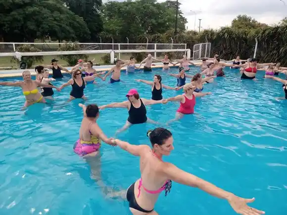 Inscripciones abiertas para “Yoga en el Agua” en la Pileta Municipal